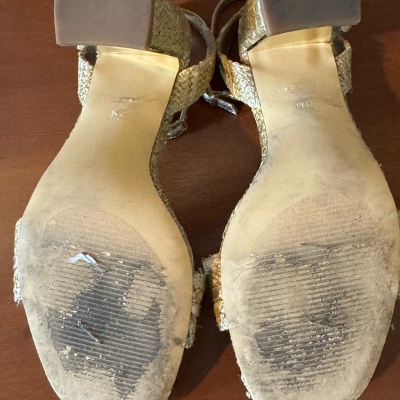 Lilly Pulitzer May Heeled Sandal Raffia Pearl Block Heel Gold Size 6.5 - Picture 10 of 16